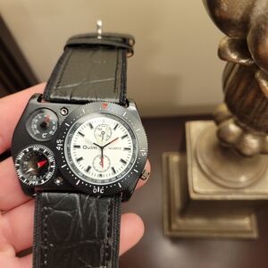 Brand New Oulm White Multi-Dial Men's Watch